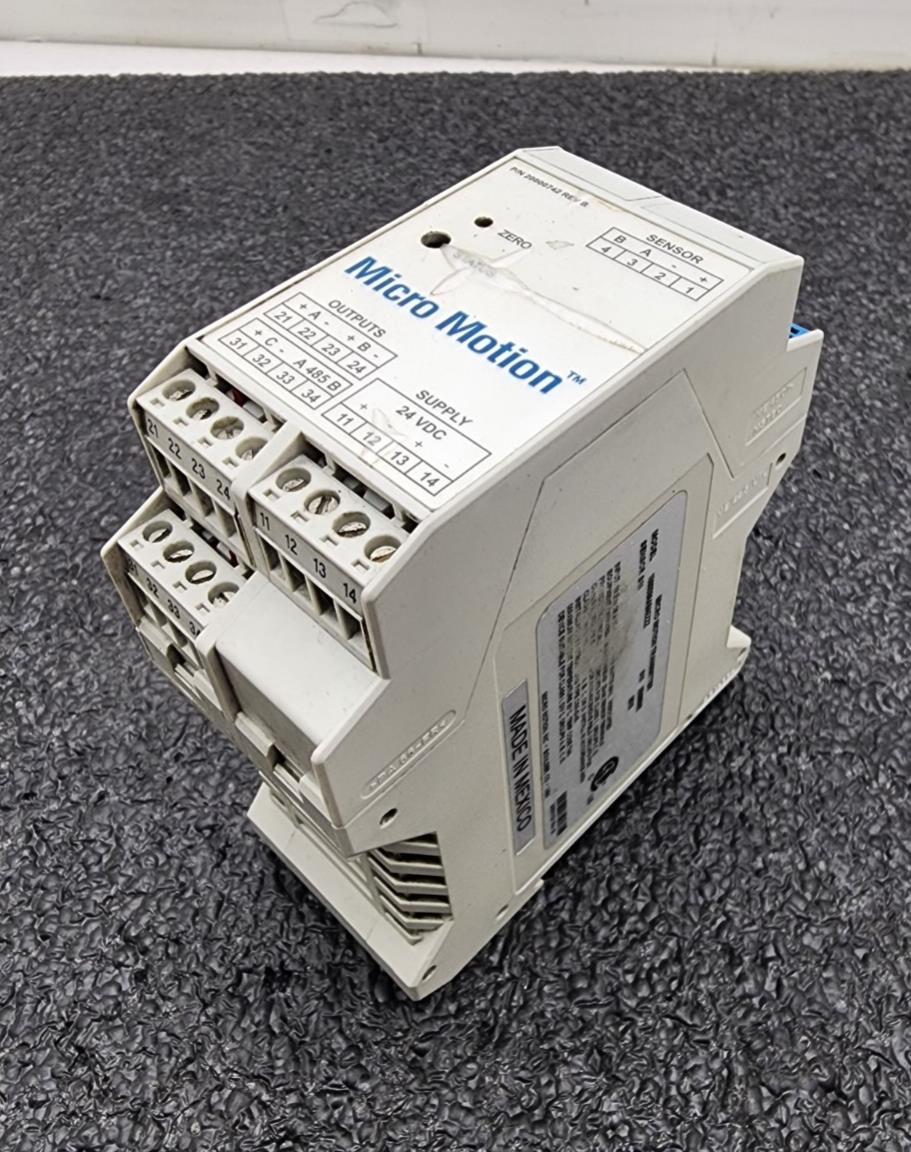 Micro Motion 1500D3AABAEZZZ Variable Flow Transmitter 20000742 Broken DIN Clip