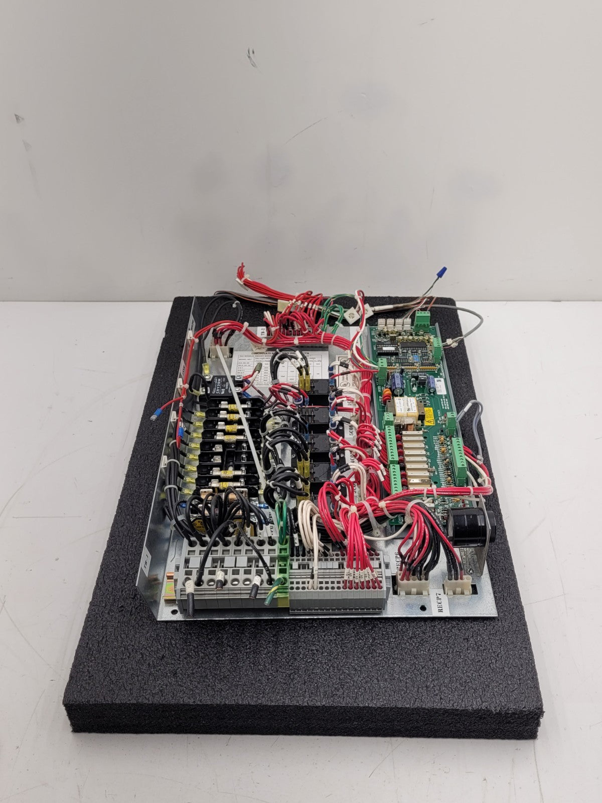 Cincinnati Sub-Zero CSZ ZH-8-1-H/AC Main Control Circuit Board A80404-00