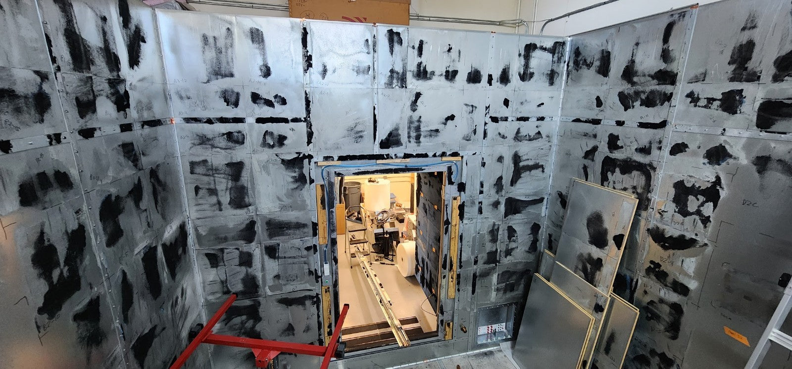 ETS-Lindgren AMS-8923-150 4G Anechoic RF Chamber 4m (156") Cube + Halo Antenna