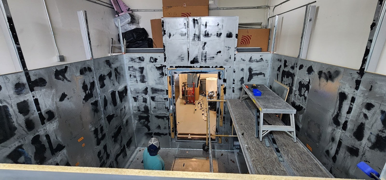 ETS-Lindgren AMS-8923-150 4G Anechoic RF Chamber 4m (156") Cube + Halo Antenna