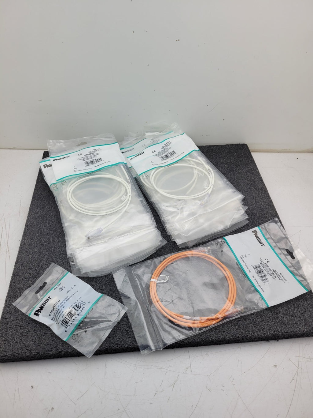 Lot 17x PANDUIT UTP28SP5OR UTP28SP3  CAT 6 Performance UTP Patch Cable 3ft 28AWG