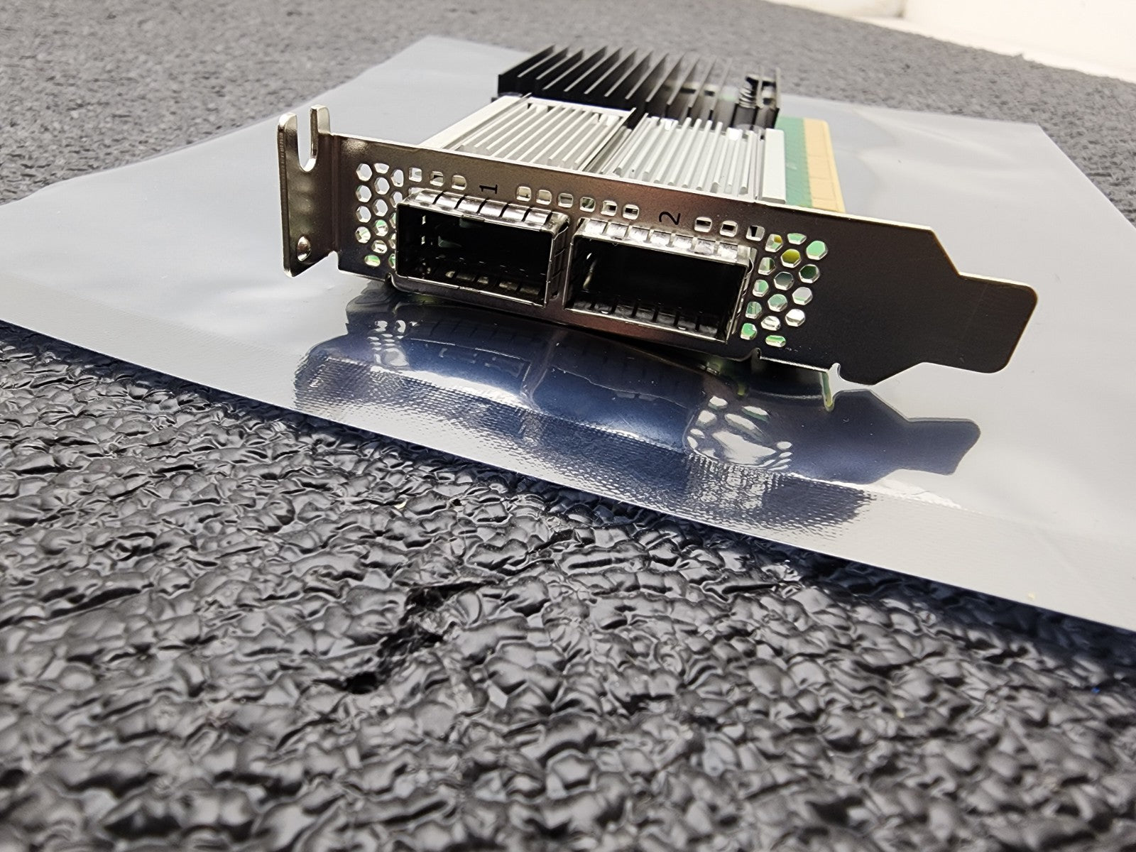 Mellanox CX516A 100GbE QSFP28 Dual Port ConnectX-5 PCIe x16 Adapter Half Height