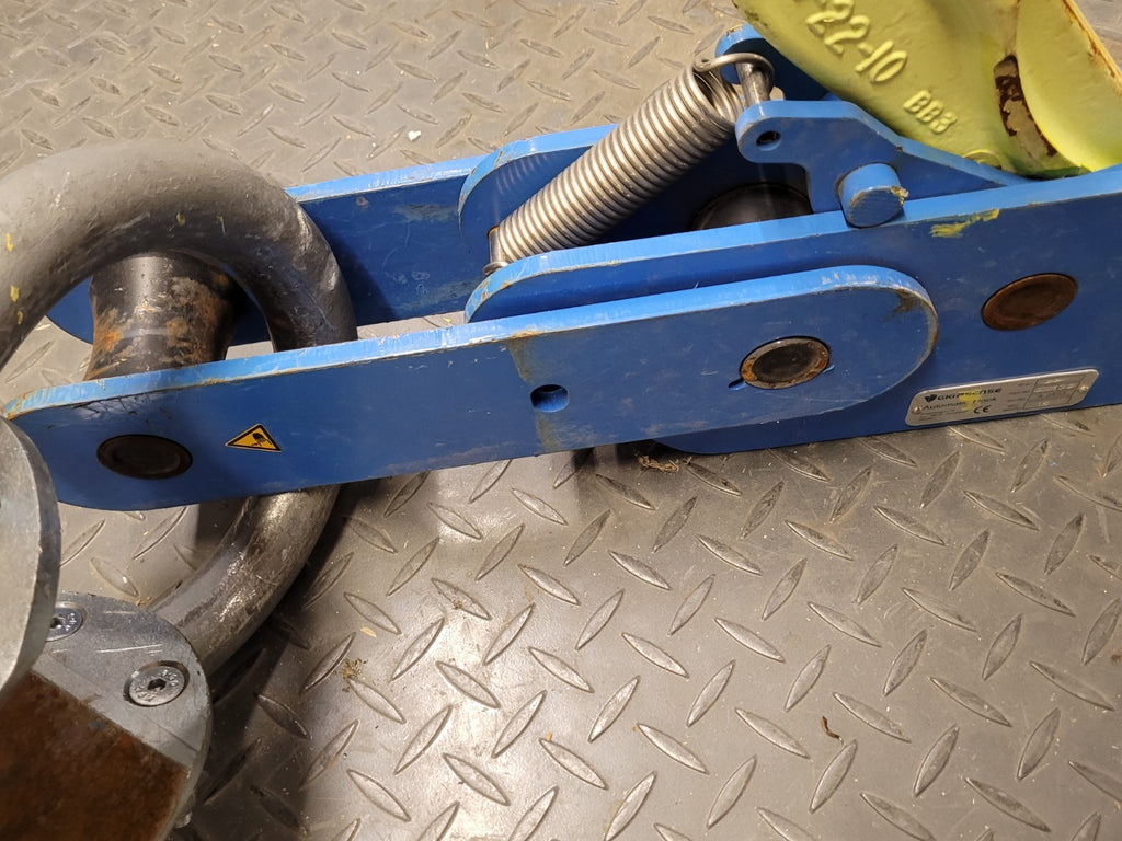 GIGASENSE IS PIAB 12 TON Automatic Safety Locking Crane Lifting Hook 300162