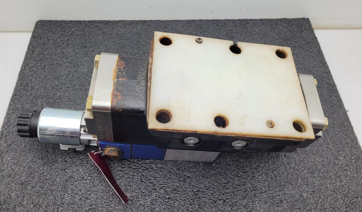 REXROTH R900324881 R901077304 PLATTE-PLUS 1M-4SEW6-20/420V-BG 24VDC