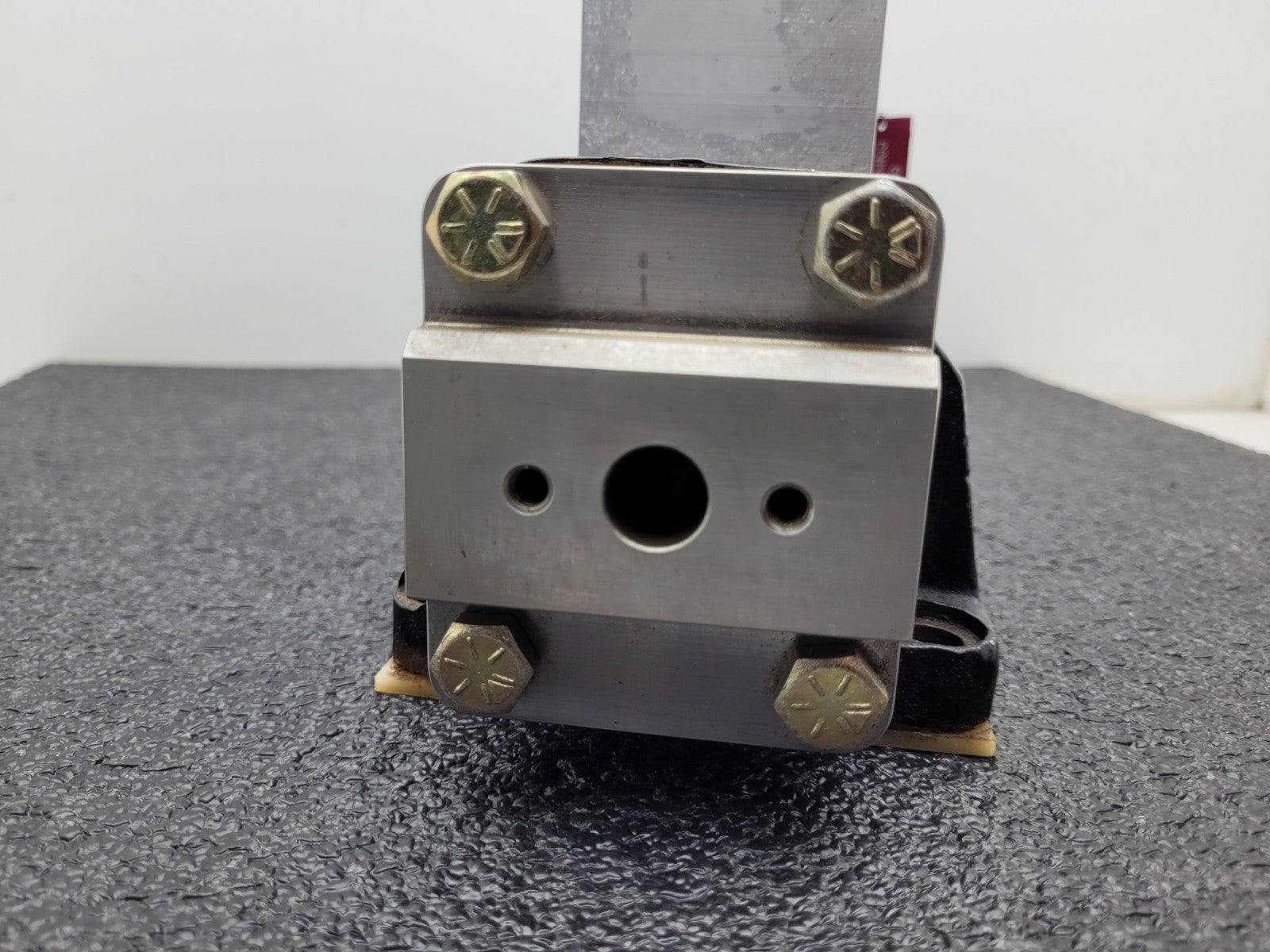 REXROTH R900324881 R901077304 PLATTE-PLUS 1M-4SEW6-20/420V-BG 24VDC