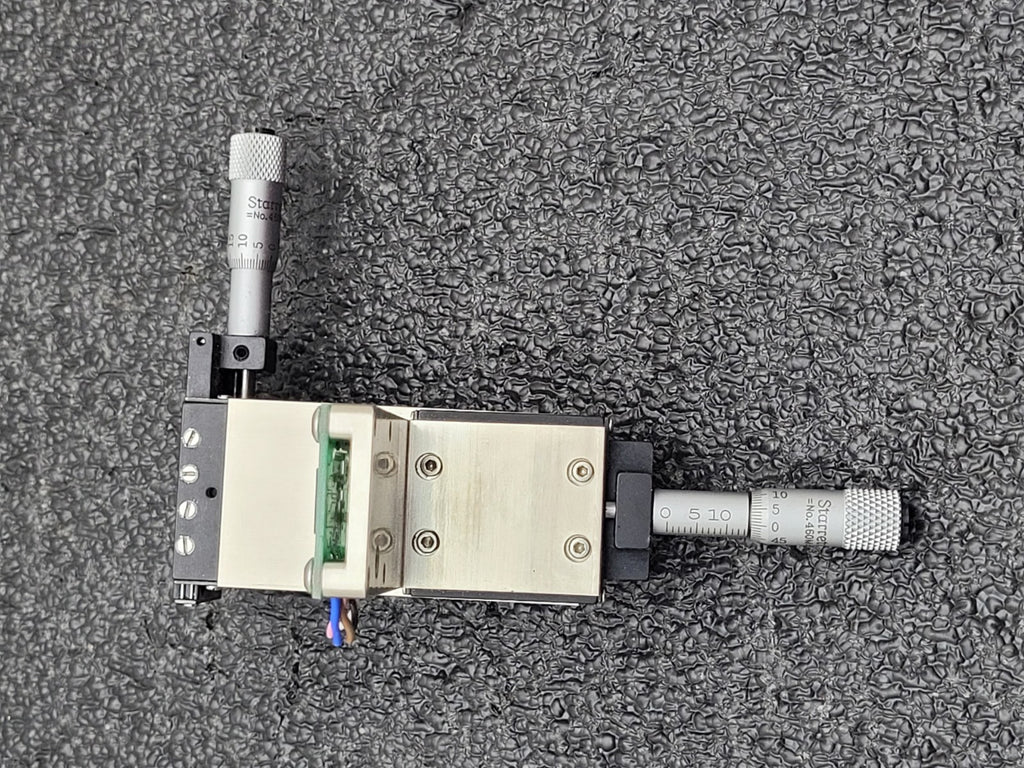 2x Del-Tron 101MM Micrometer Positioning Stage 13mm Travel 1.8kg Load, M2 Holes