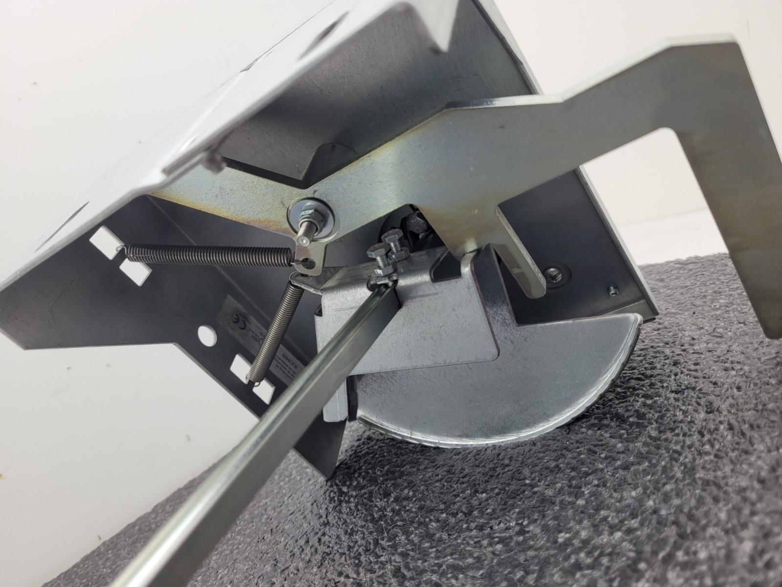 Siemens 3VL93003HG06 Red/Yellow Door Handle Rotary Switch Disconnect Actuator