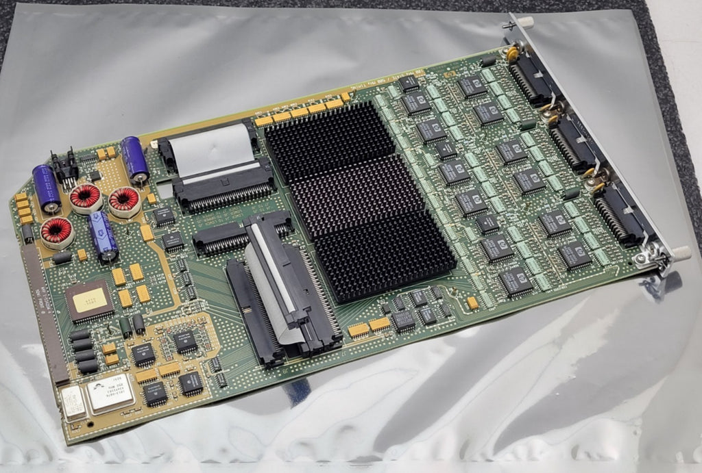 HP Agilent 16550A 100MHZ STATE 500 MHZ TIMING LOGIC ANALYZER MODULE 102CH