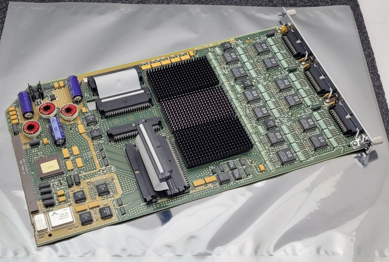 HP Agilent 16550A 100MHZ STATE 500 MHZ TIMING LOGIC ANALYZER MODULE 102CH