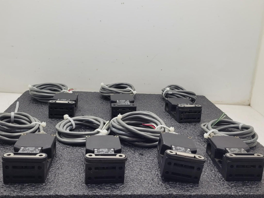 Lot of 7  SCHMERSAL  IEC 947-5-1 Safety Door Keyed Interlock Latch AZ 16-02zvrk