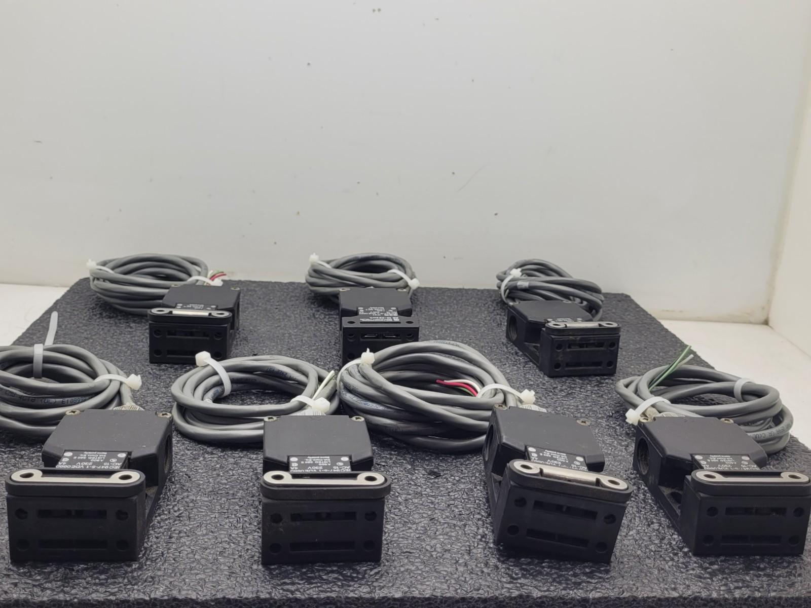 Lot of 7  SCHMERSAL  IEC 947-5-1 Safety Door Keyed Interlock Latch AZ 16-02zvrk