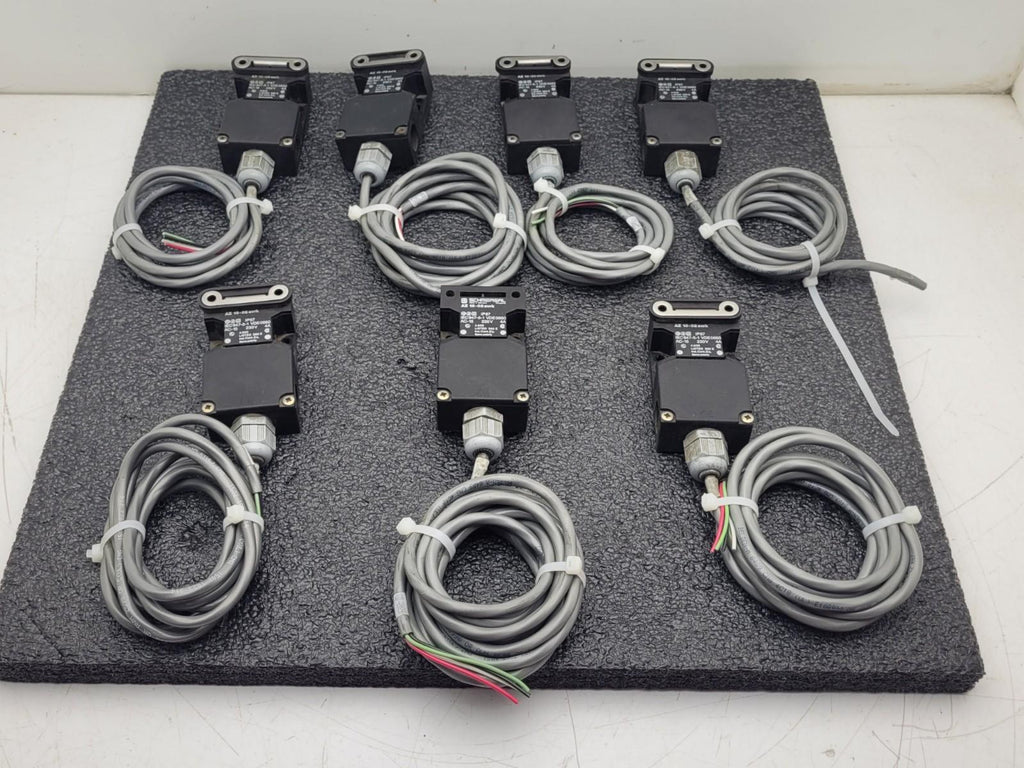 Lot of 7  SCHMERSAL  IEC 947-5-1 Safety Door Keyed Interlock Latch AZ 16-02zvrk