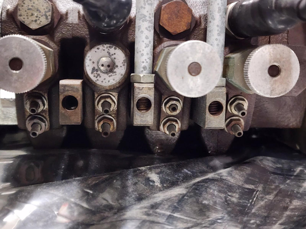 Parker Pulsar Hydraulic Stackable 4x Valve Stack VPL Series VPL244 2-Way Manual