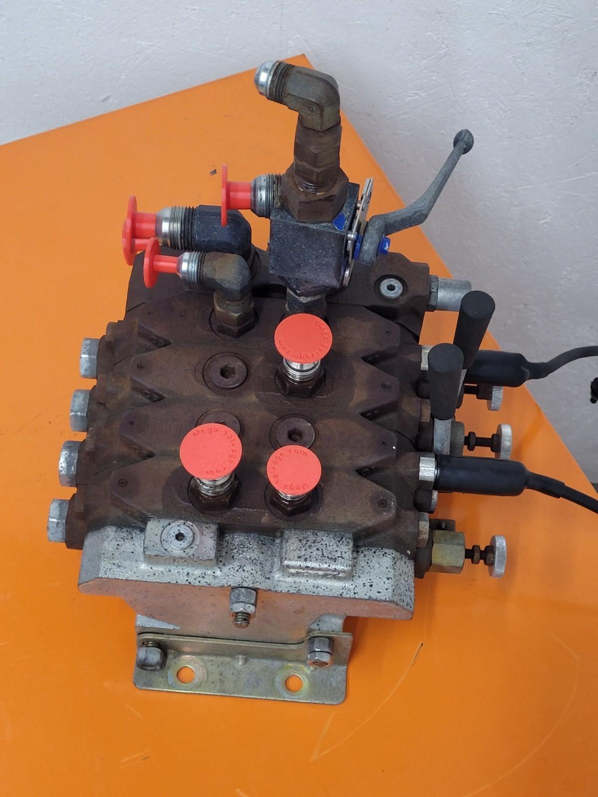 Parker Pulsar Hydraulic Stackable 4x Valve Stack VPL Series VPL244 2-Way Manual