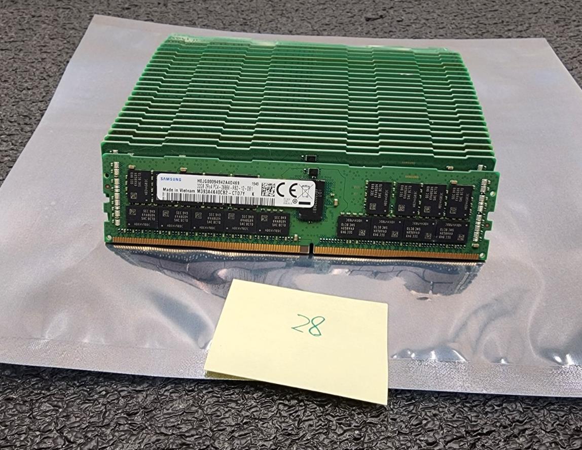 Lot of 28x Samsung 32GB 2Rx4 DDR4-2666 ECC Server Memory Ram M393A4K40CB2-CTD7Y