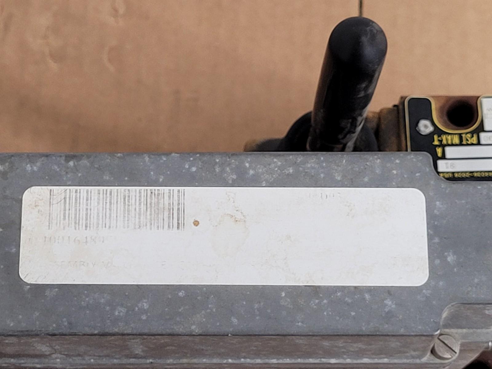 PARKER Hydraulic Proportional ISO Valve D1VL001CN  12VDC + Override Unit J