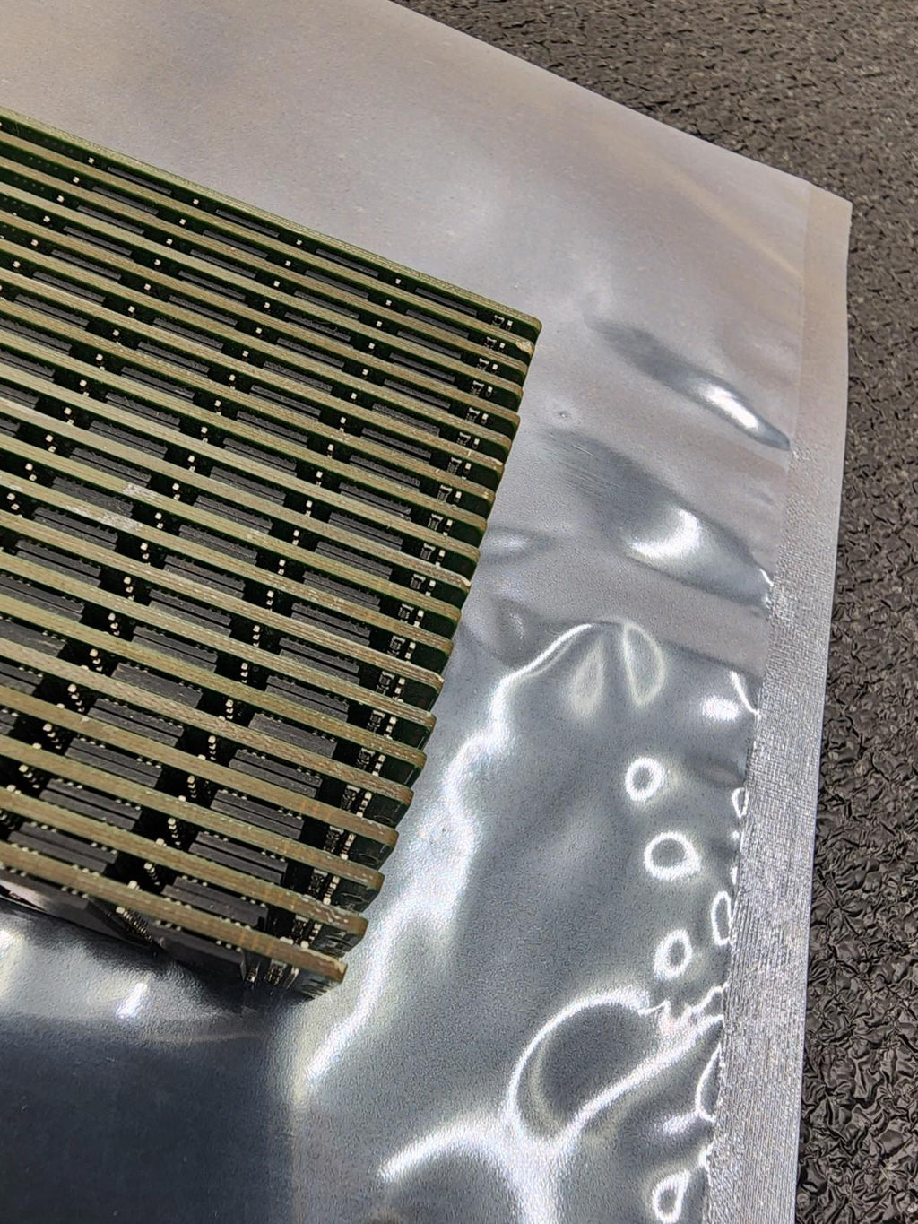 21x D4-64QT405SV-15 Ventura 32GB PC4-17000 DDR4 2133MHz Registered ECC CL15