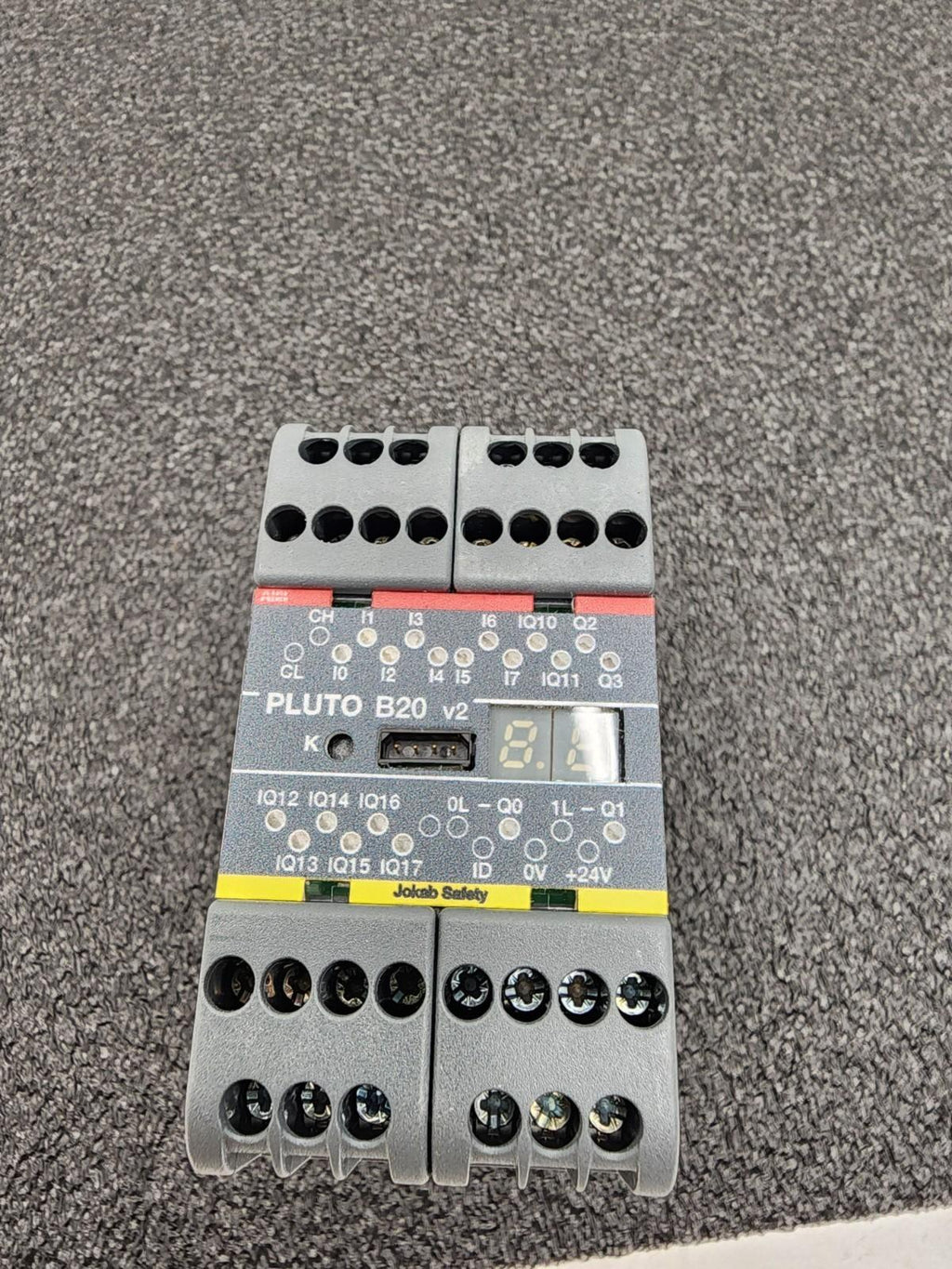Jakob Safety ABB Pluto B20 v2 Safety Relay 4x 4-20mA/0-10V analog inputs 24VDC