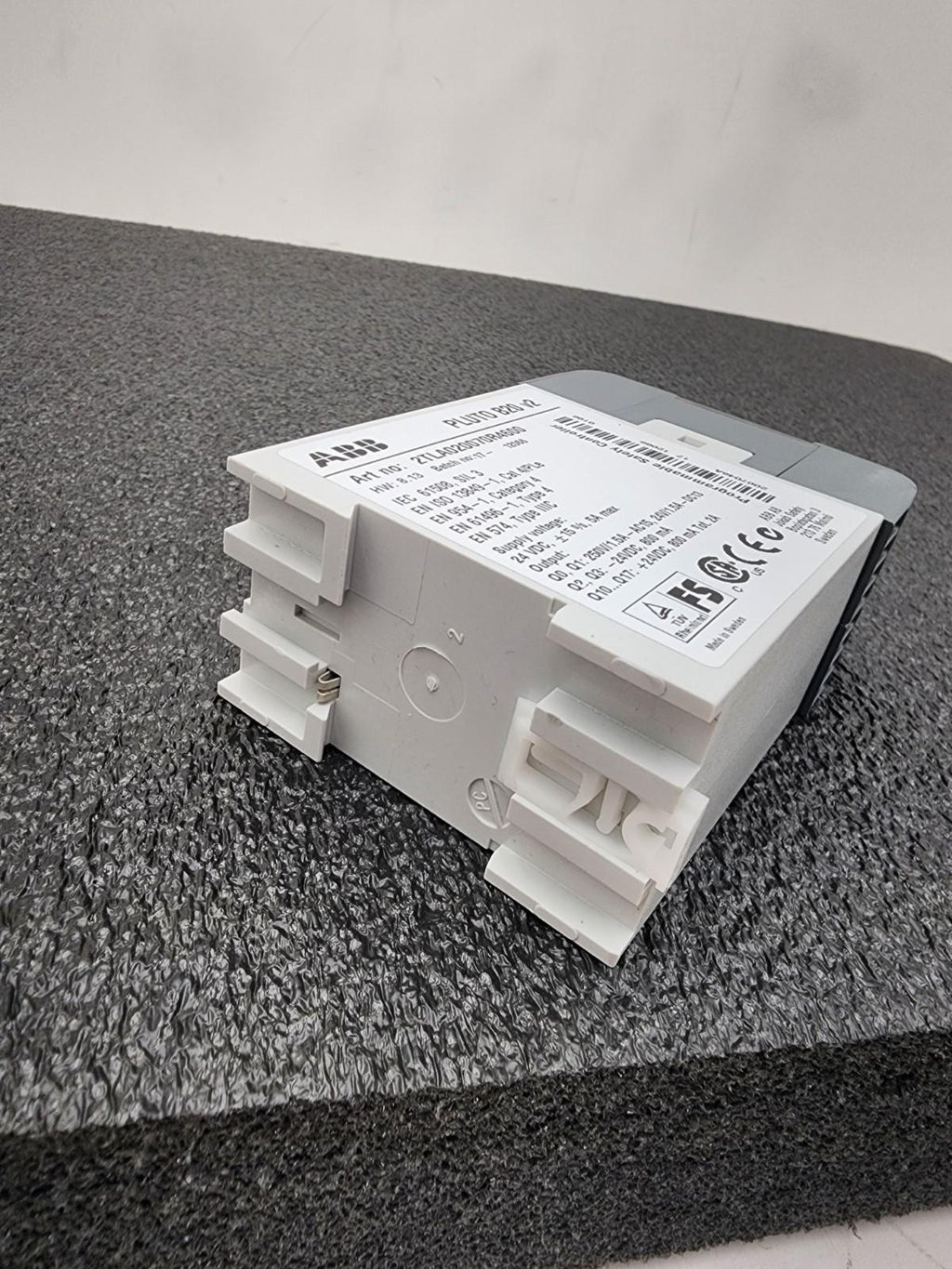 Jakob Safety ABB Pluto B20 v2 Safety Relay 4x 4-20mA/0-10V analog inputs 24VDC