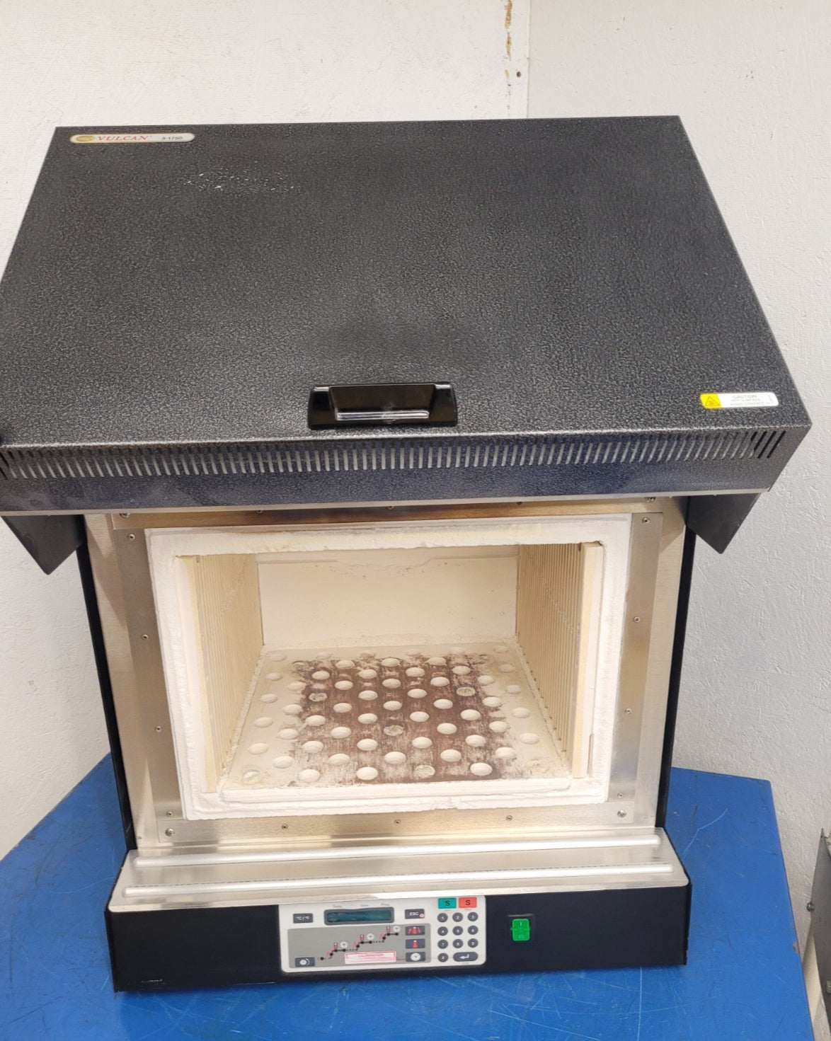 Ney Vulcan 3-1750 Burnout Lab Muffle Oven Furnace Dental Chamber 50°C to 1100°C