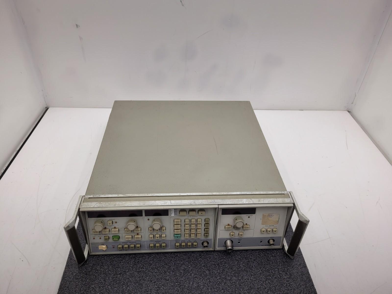 HP Hewlett Packard 8350B Sweep Oscillator w/ 83592B RF Plug-in .01-20GHz