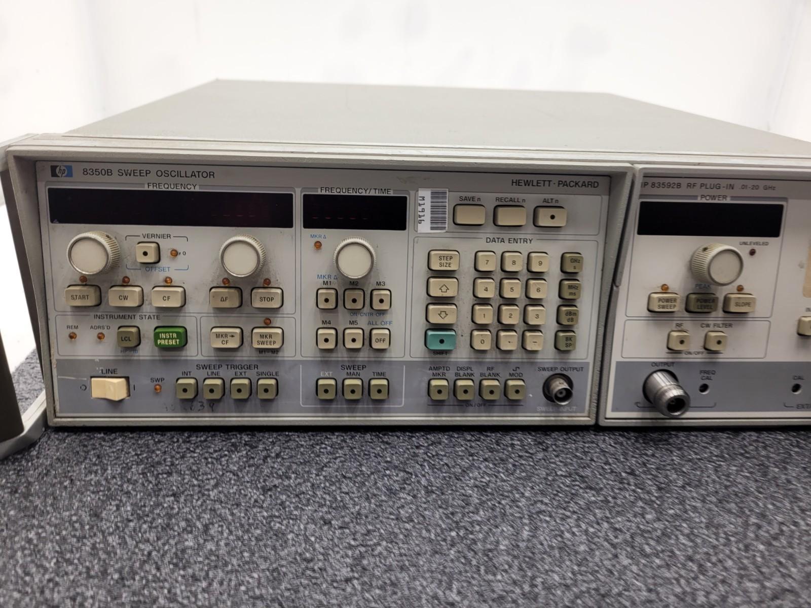 HP Hewlett Packard 8350B Sweep Oscillator w/ 83592B RF Plug-in .01-20GHz