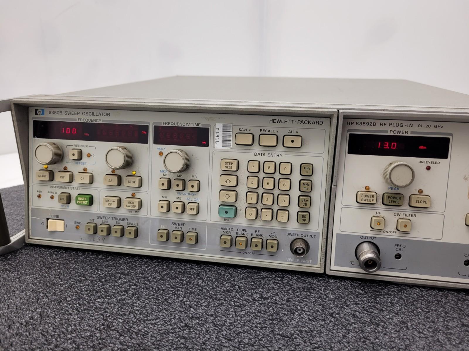 HP Hewlett Packard 8350B Sweep Oscillator w/ 83592B RF Plug-in .01-20GHz