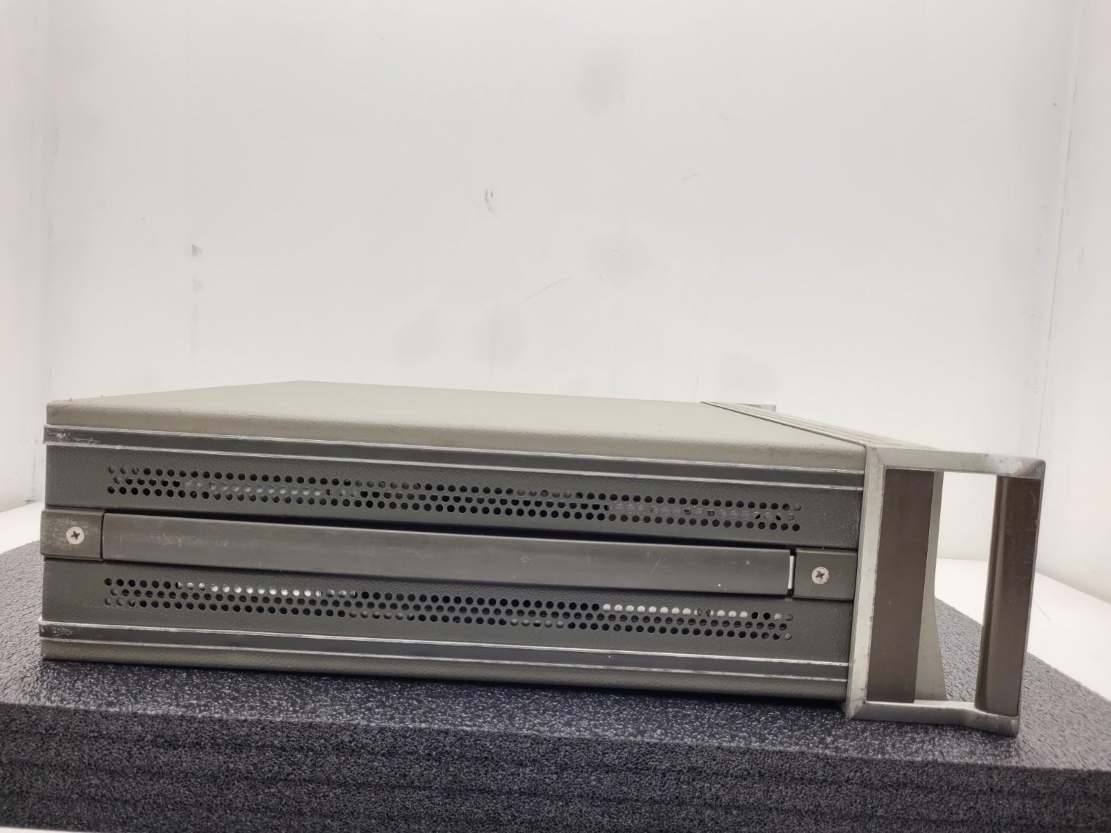 HP Hewlett Packard 8350B Sweep Oscillator w/ 83592B RF Plug-in .01-20GHz