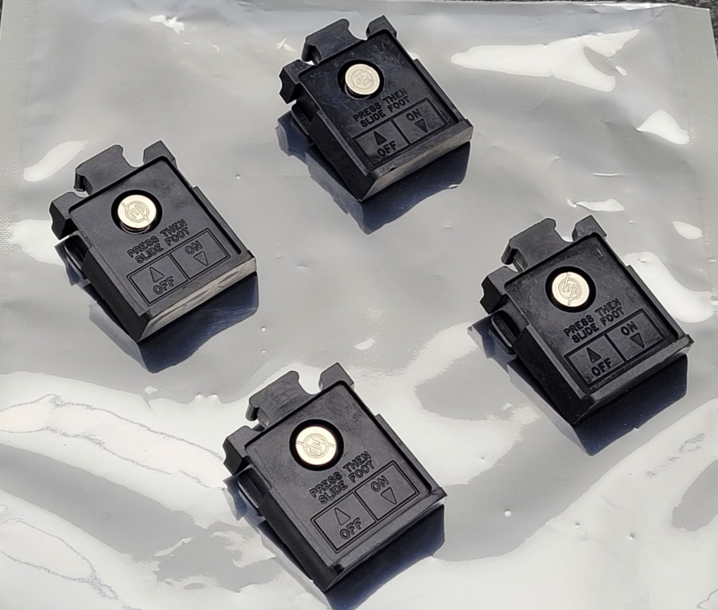 Set of 4 HP 5060-0767 Old Style Test Equipment Feet Original OEM Black