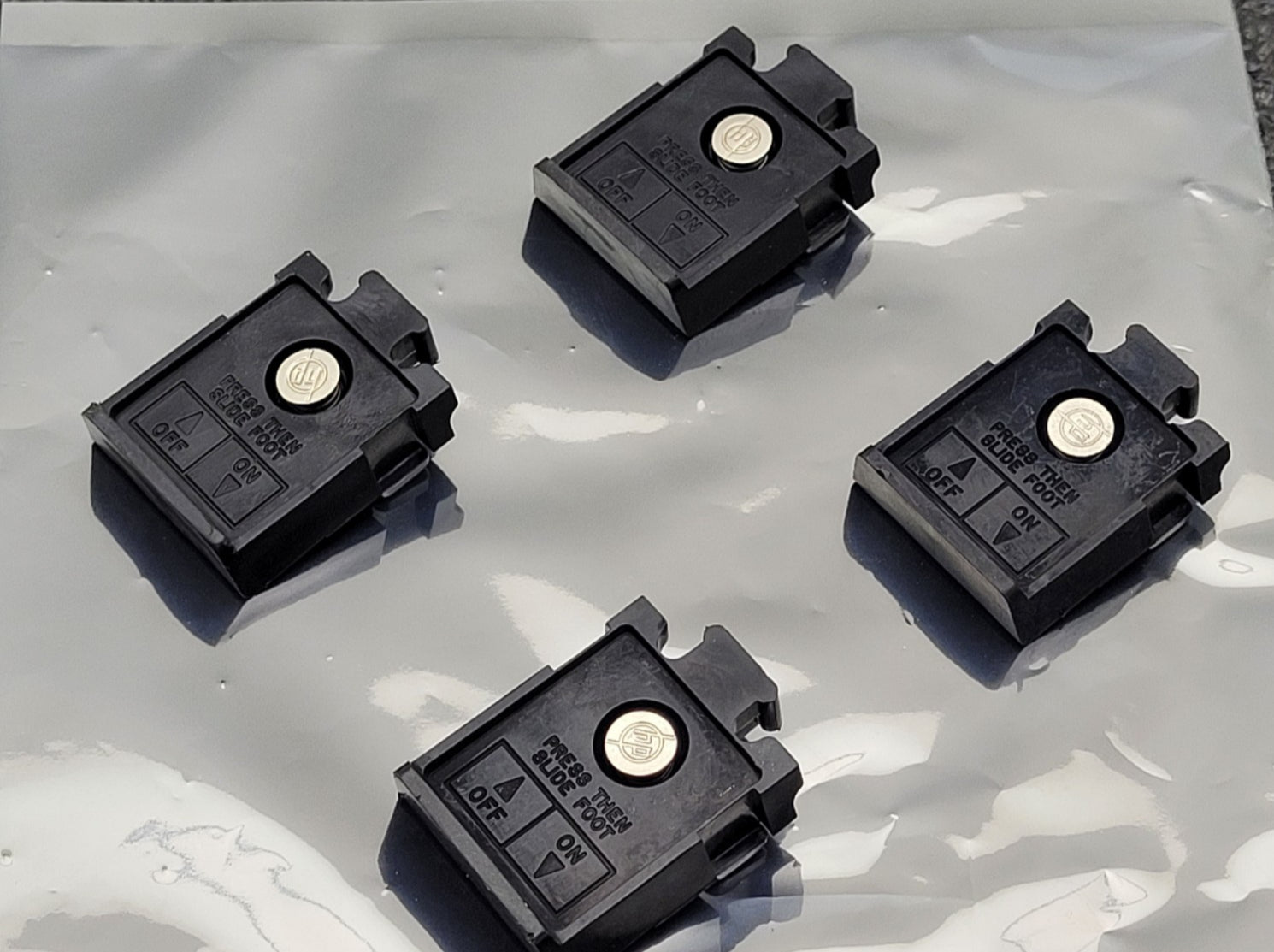 Set of 4 HP 5060-0767 Old Style Test Equipment Feet Original OEM Black