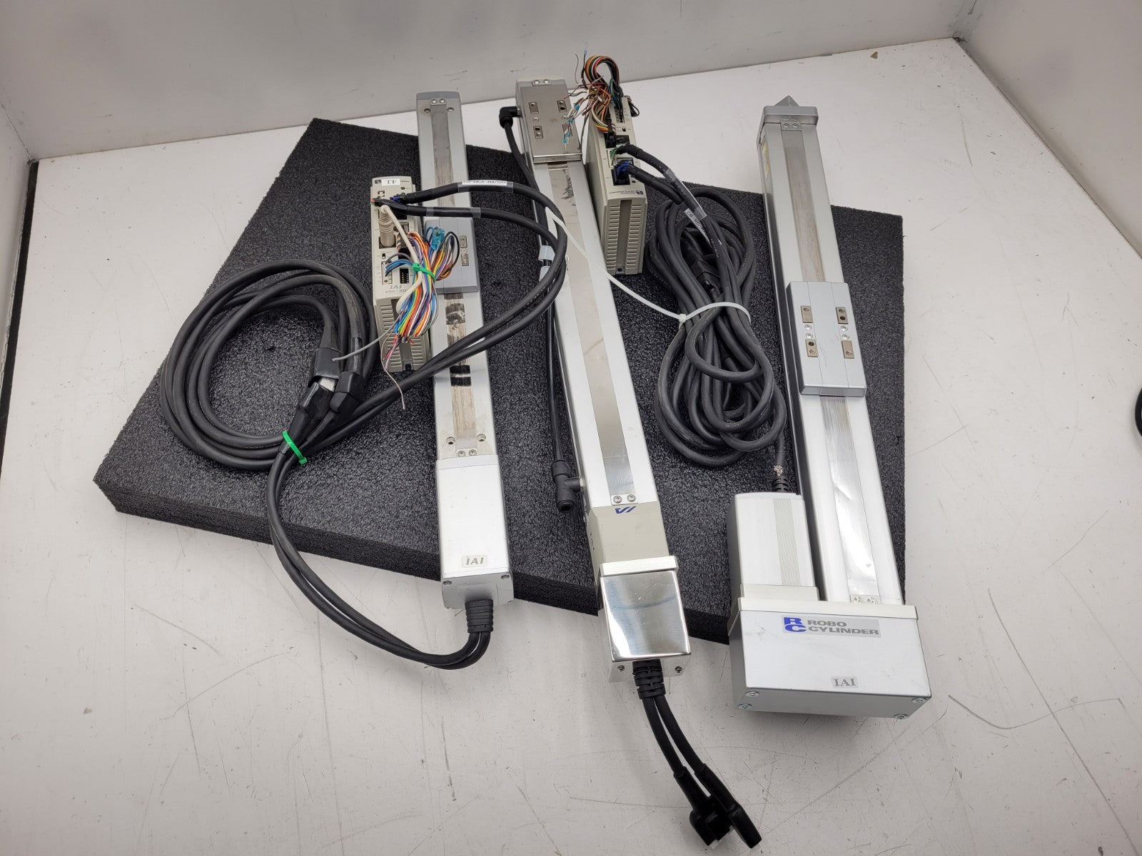 IAI RCS-SMR-I-100-H-1000-M-R Robo Cylinder 300mm 450mm Stroke Linear Actuator C