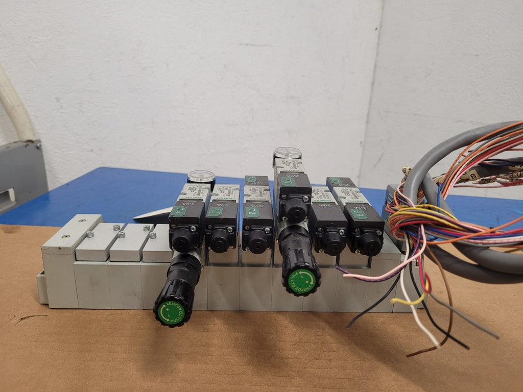Numatics Air Valve Manifold 6x Solenoid 041SA400M0000F 2x regulated 24VDC N1