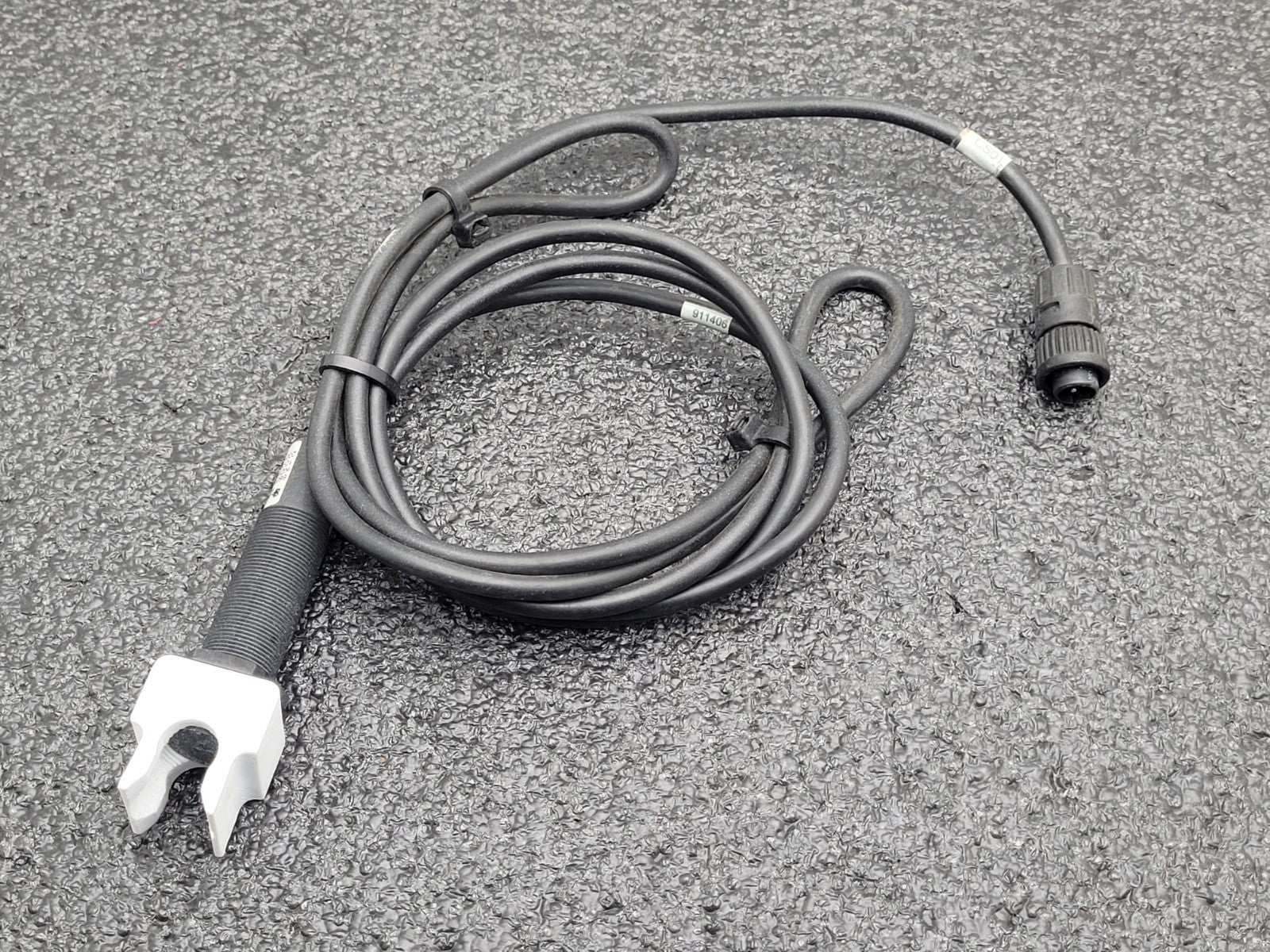 Lot of 7  BERNSTEIN KCN-T18PS/008-KLP2 PROXIMITY SENSOR 10-60VDC 200ma
