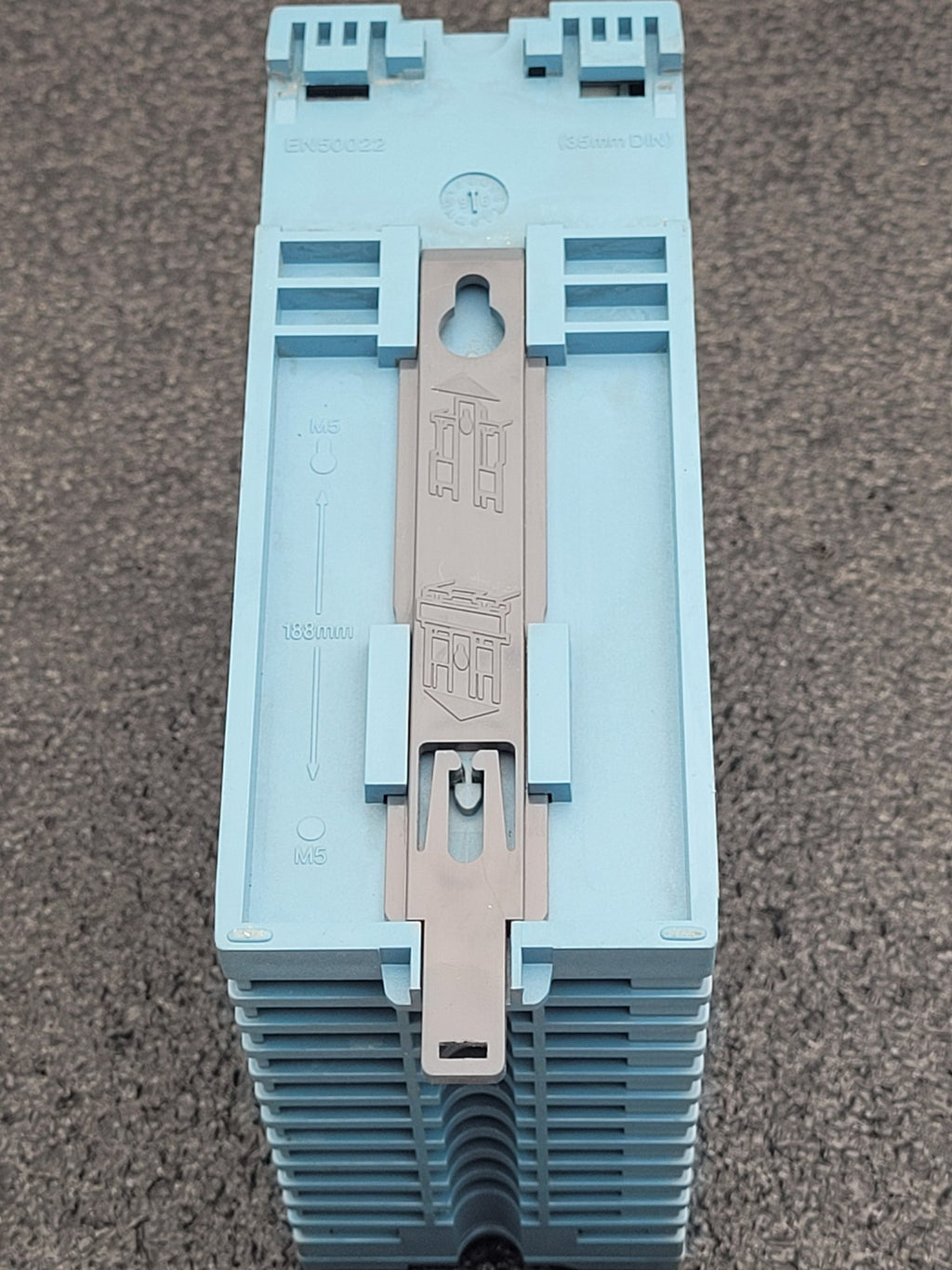 Parker Eurotherm SSD Servo Drive 631-006-230-F-00 240VAC Out 3PH [A]