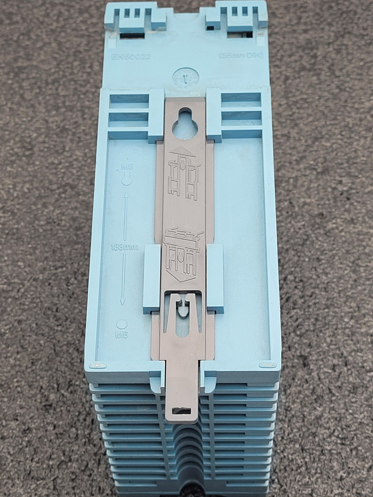 Parker Eurotherm SSD Servo Drive 631-006-230-F-00 240VAC Out 3PH [A]