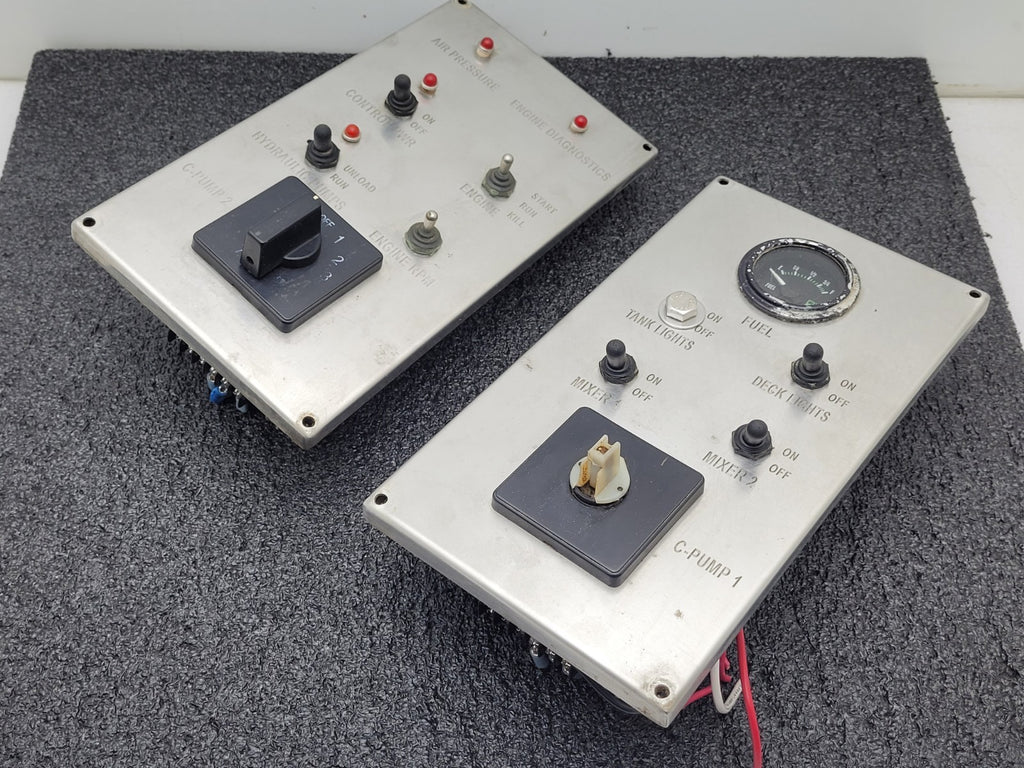 Lot of 2  OEM Controls RS11T6617 Rotary Industrial Potentiometer Control Panel
