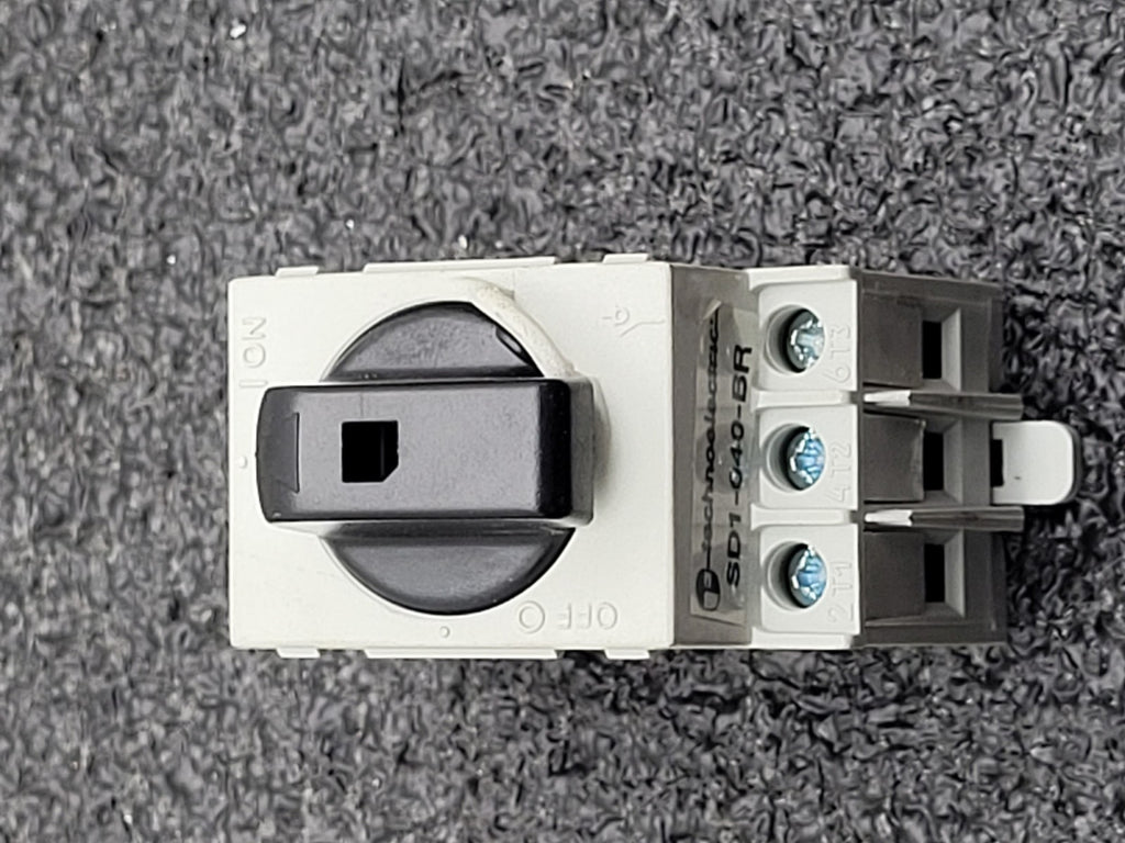 9 x Technoelectric SD1-040-BR SD1 Series 3-Pole 40A 600VAC Non-Fused Load Switch
