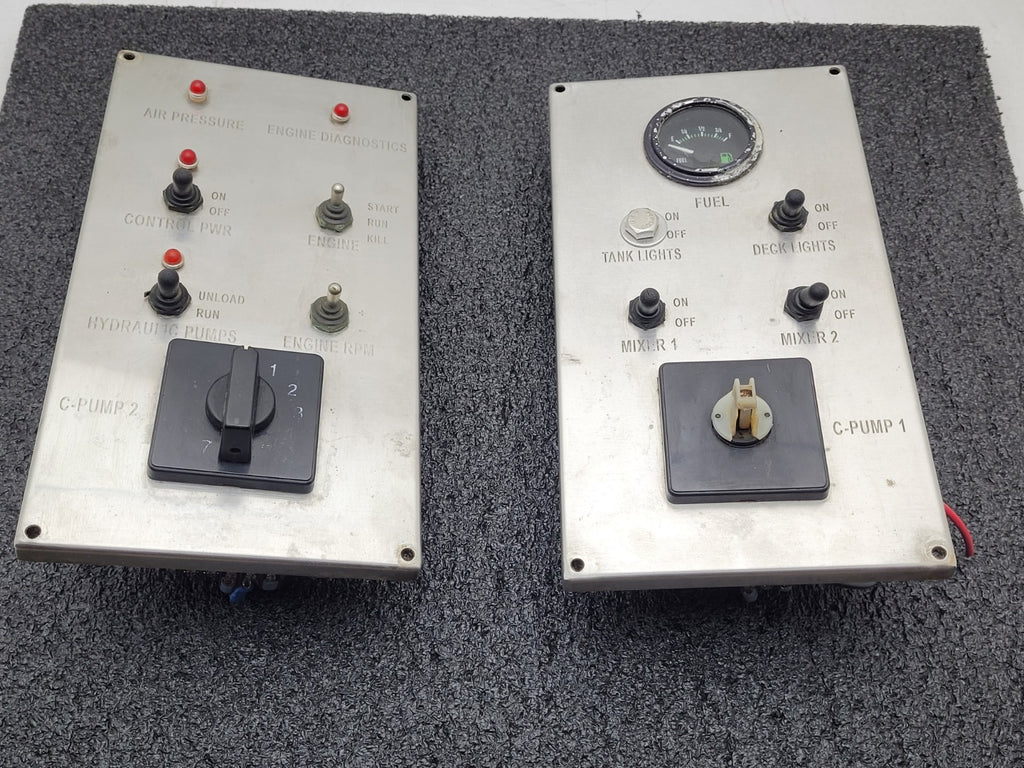 Lot of 2  OEM Controls RS11T6617 Rotary Industrial Potentiometer Control Panel