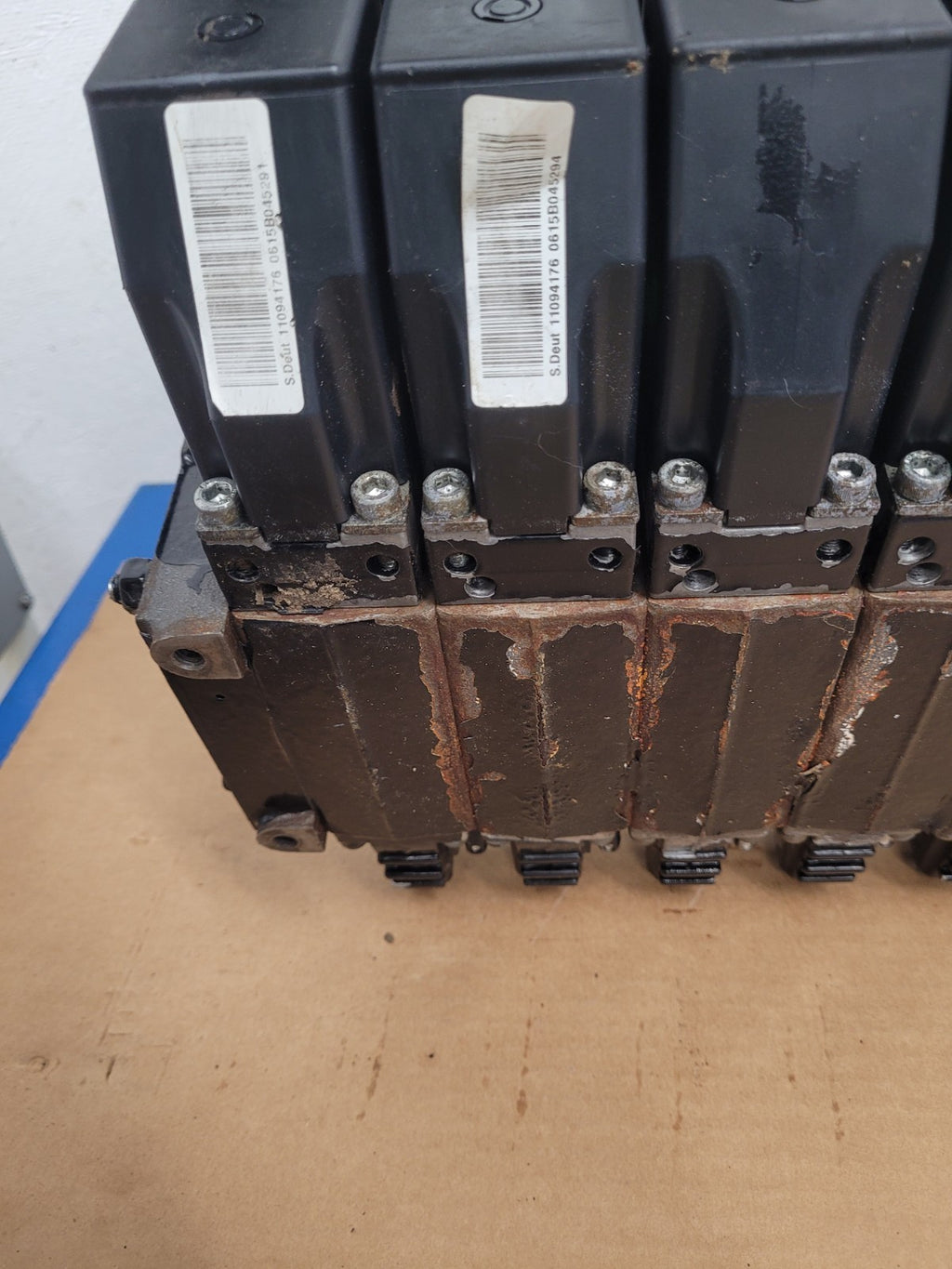 Danfoss PVG32 Proportional Servo Hydraulic 6 Valve Stack Radiometric 11089276 D8