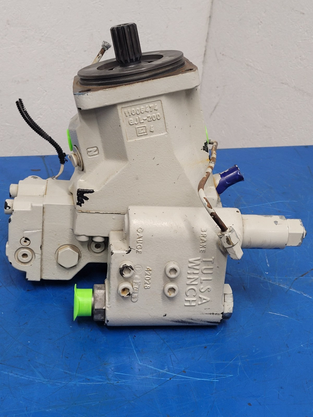 Tulsa Winch Load Holding Brake Crane 14 Spline Hydraulic 11006474 GJL-200 [A]