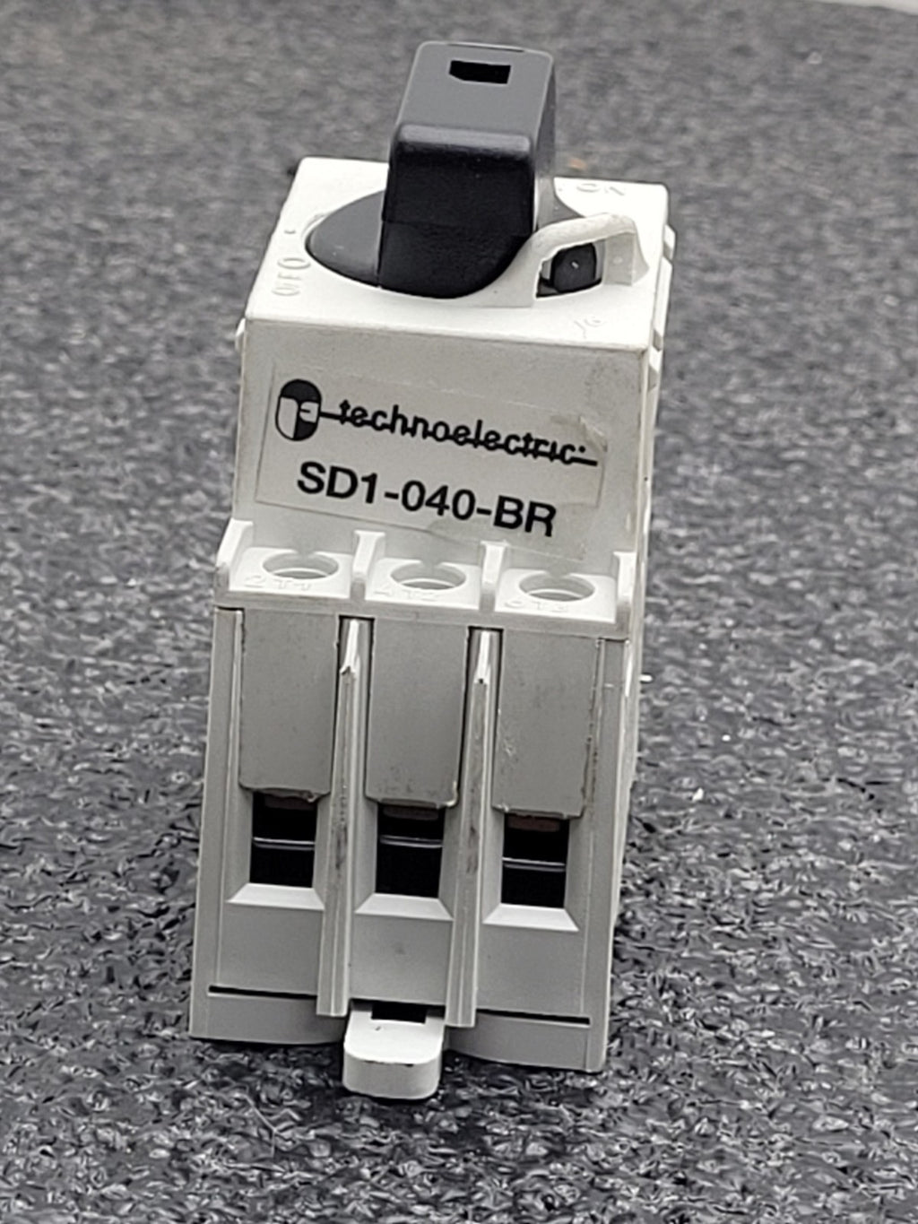 9 x Technoelectric SD1-040-BR SD1 Series 3-Pole 40A 600VAC Non-Fused Load Switch