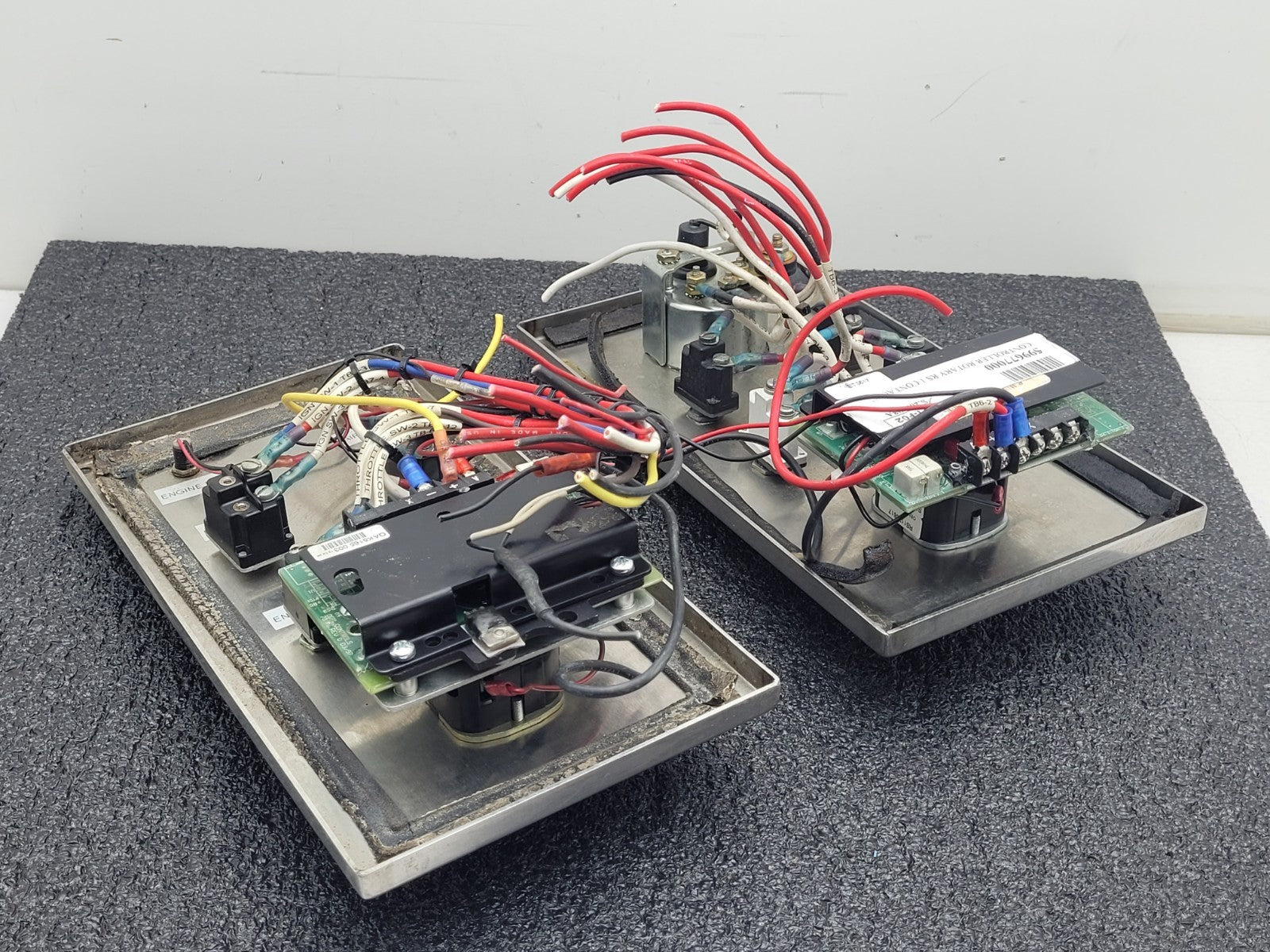Lot of 2 OEM Controls RS11T6617 Rotary Industrial Potentiometer Control Panel B