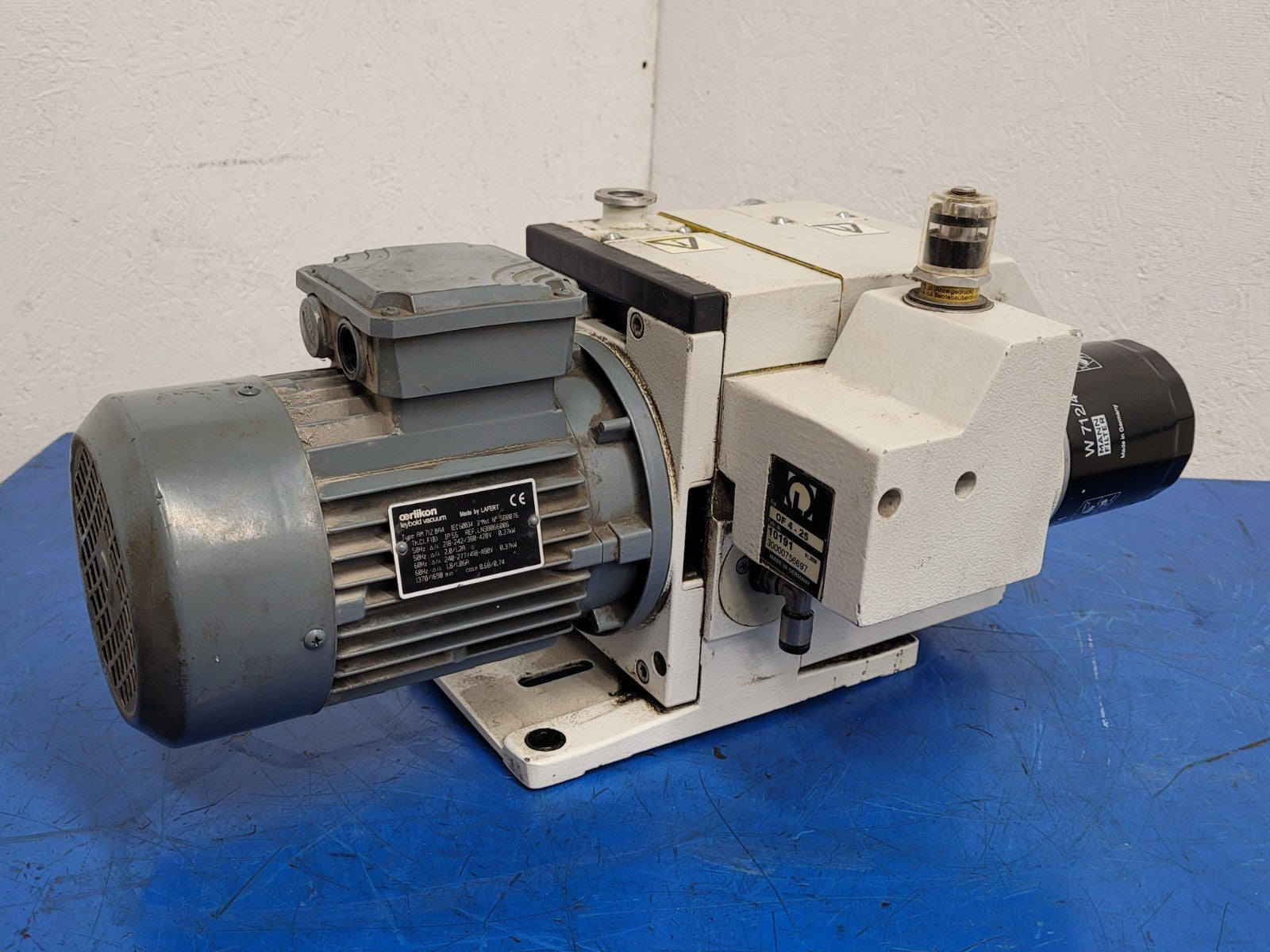 Leybold Trivac Rotary Vane Vacuum Pump D4B Load Tested Good 240/480VAC 1/3HP [B]