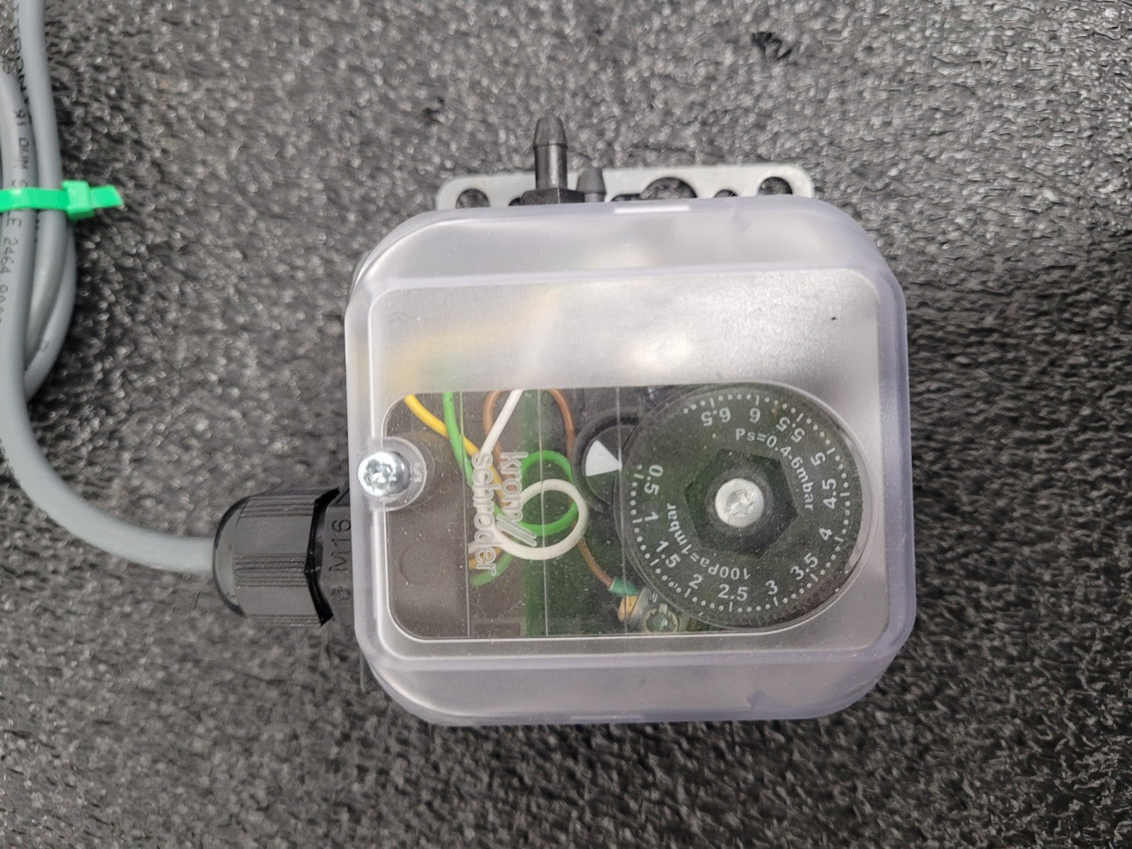 Krom Schroder DL5K-3W Air Pressure Switch 250 VAC 300mbar