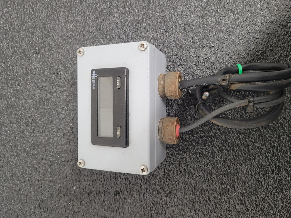 Red Lion CUB 5 Timer Counter 9-28VDC Cast Aluminum Waterproof Electrical Box
