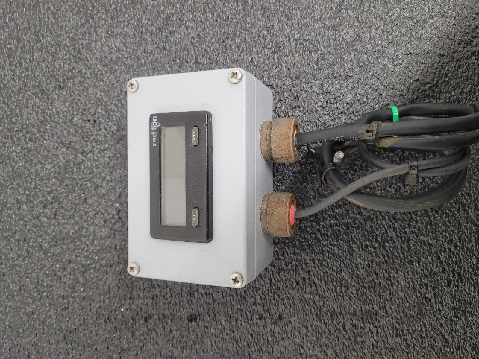 Red Lion CUB 5 Timer Counter 9-28VDC Cast Aluminum Waterproof Electrical Box
