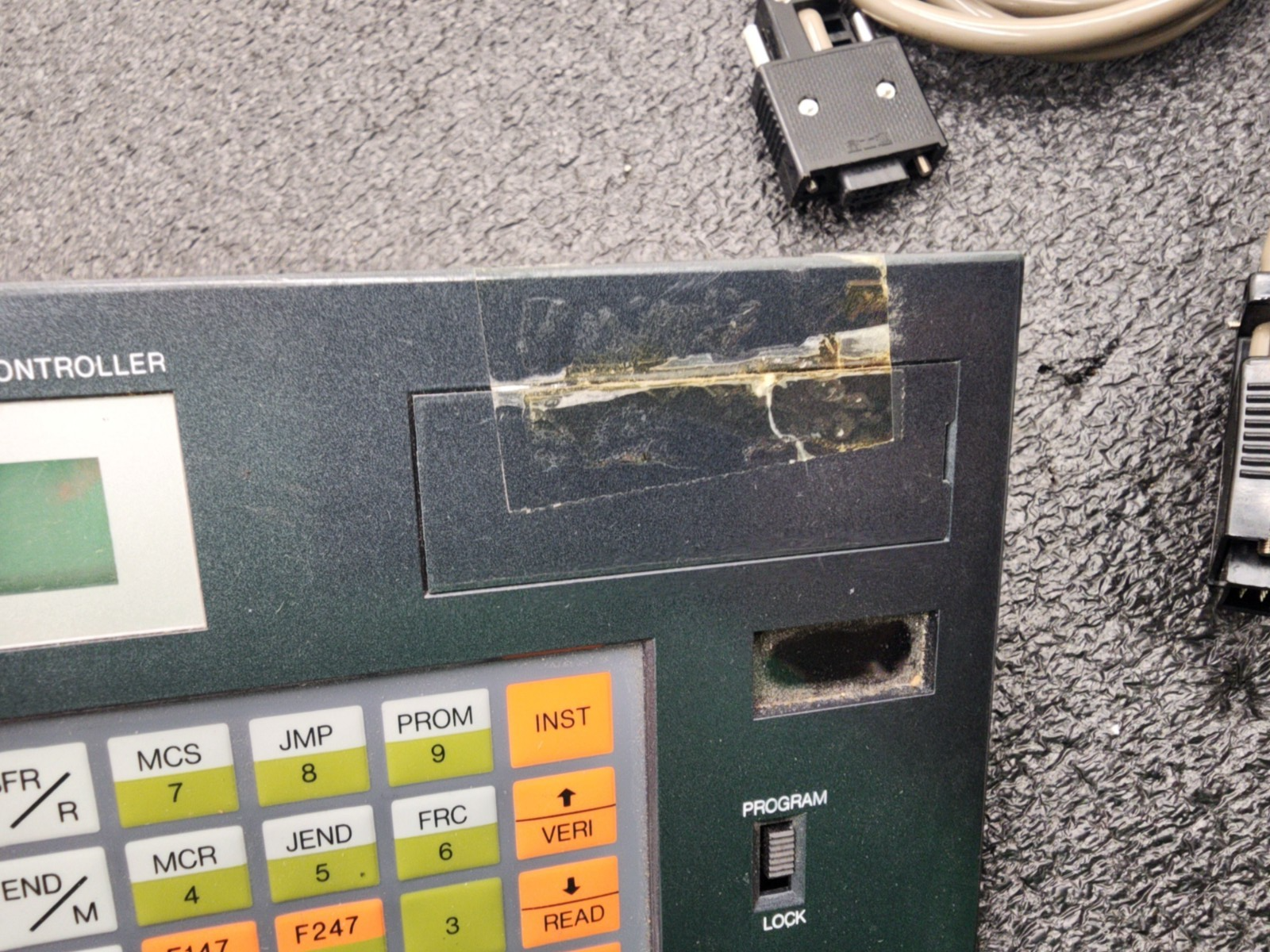 IDEC FA Series PF3S-HL161E PLC Handheld Programming Terminal Loader 9VDC