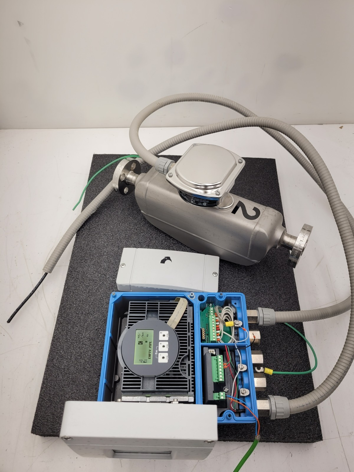 Endress+Hauser PROMASS S Mass Flowmeter 83S15-1DL7/0 Flow Controller +XMTR B [2]