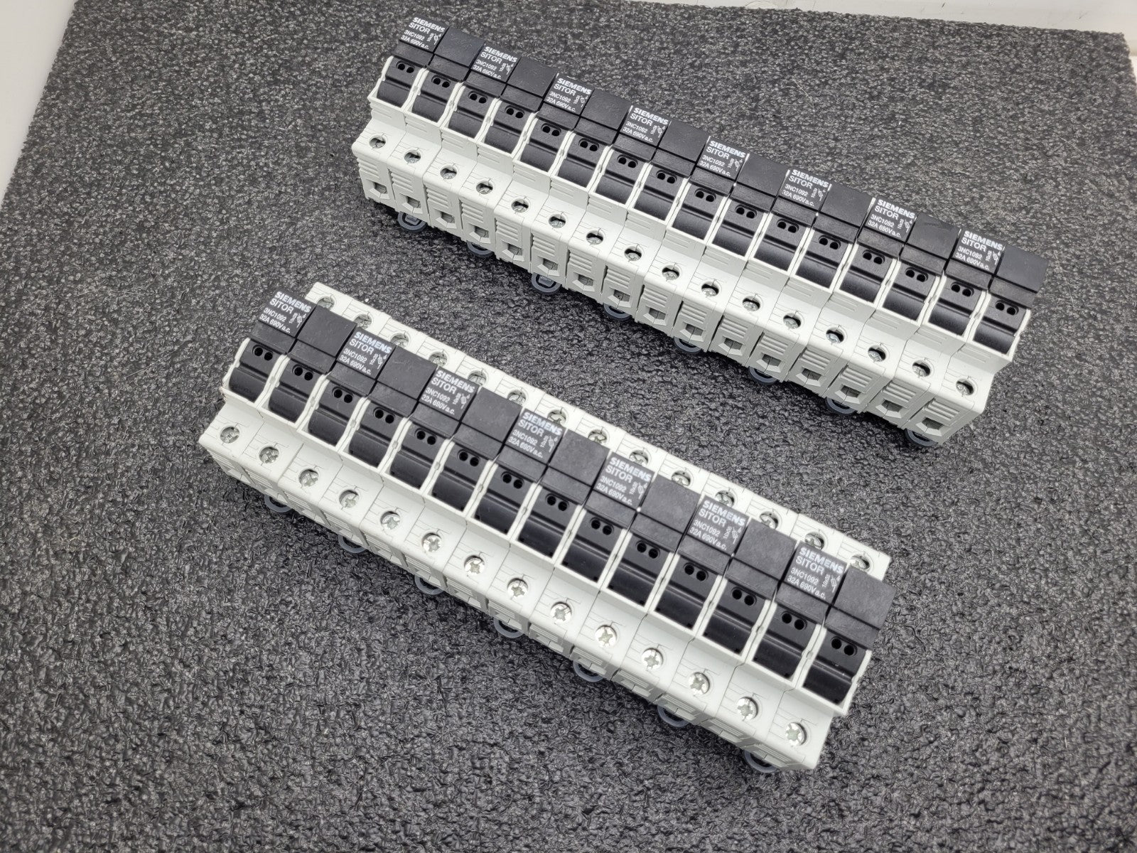 Lot of 15x SIEMENS SITOR Double Fuse Hoder DIN 3NC1092 AC-22B 50-60Hz 32A 400V