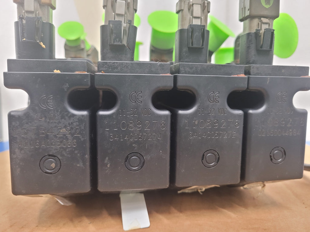 Danfoss PVG32 4x Proportional Hydraulic Servo Manual Valve 3x 11089276 Unit D3